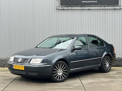 Volkswagen Bora - 1.6-16V Comfortline, Clima, Cruise, Trekhaak, Bluetooth