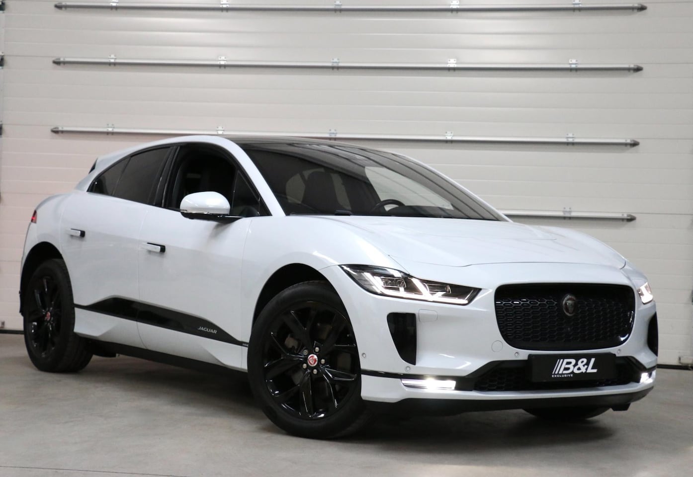 Jaguar I-PACE - EV400 HSE 90 kWh Full Option 1e eigenaar SportStoelen Luchtvering Panoramadak Trekhaak Hea - AutoWereld.nl