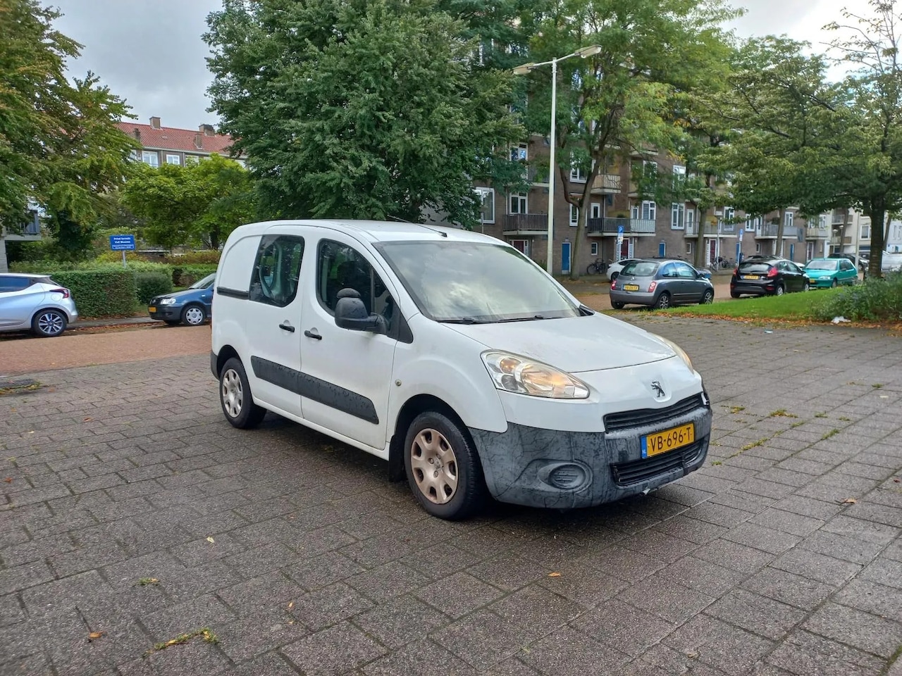 Peugeot Partner - 1.6 HDI 120 Euro 5 XR Profit + PDC - AutoWereld.nl