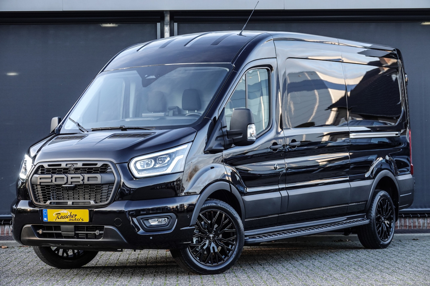 Ford Transit - L3H2 | 165Pk | 3.500kg. trekgewicht | 350 | Raptor Edition | 2x Schuifdeur | Nieuw Model | - AutoWereld.nl