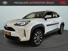 Toyota Yaris Cross - 1.5 Hybrid Dynamic Climate Control / Navigatie / Camera / PDC Voor en Achter