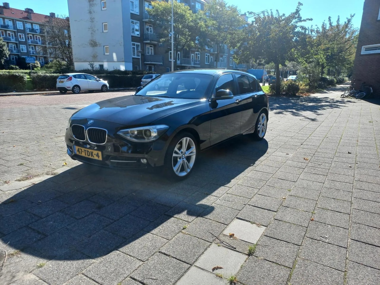 BMW 1-serie - 116d 2.0 Twin Turbo Business+ Black Edition - AutoWereld.nl