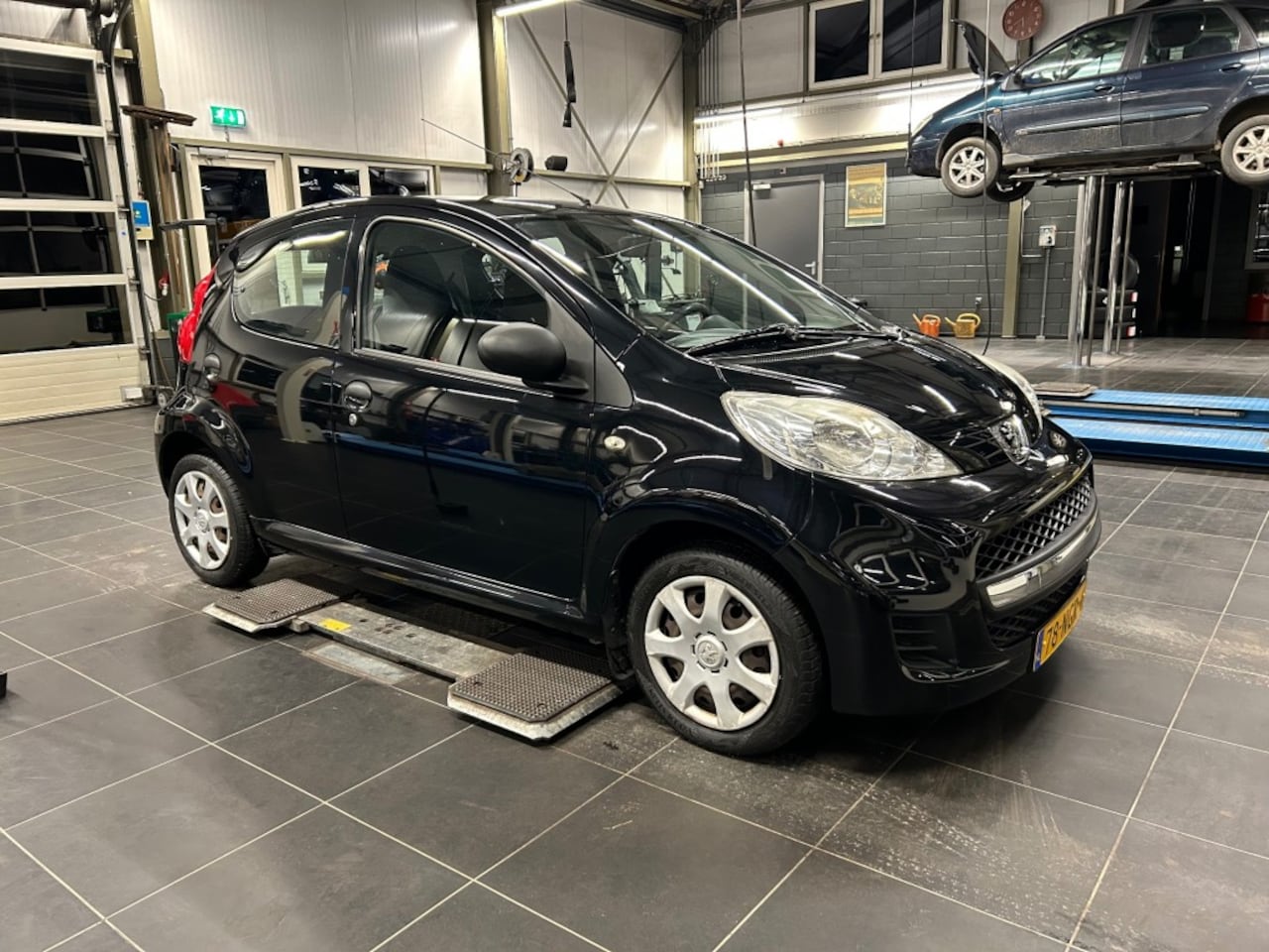 Peugeot 107 - 1.0-12V XR 1.0-12V XR 5-DRS - AutoWereld.nl