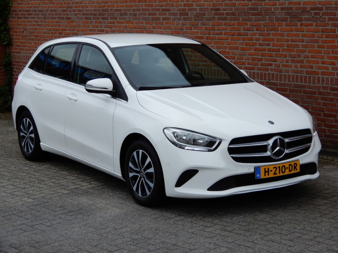 Mercedes-Benz B-klasse - 180 BUSINESS SOLUTION  automaat - AutoWereld.nl