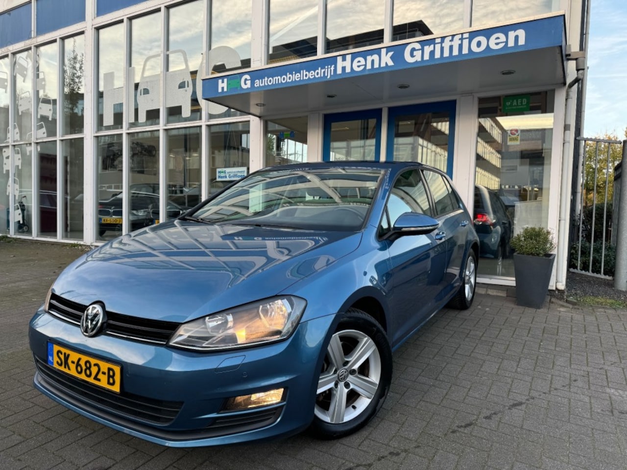 Volkswagen Golf - 1.4 TSI Highline Automaat I Stoelverwarming I Cruise control - AutoWereld.nl