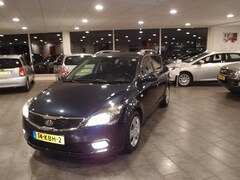 Kia Cee'd - Cee D 1.4 CVVT SW ISG X-ECUTIVE