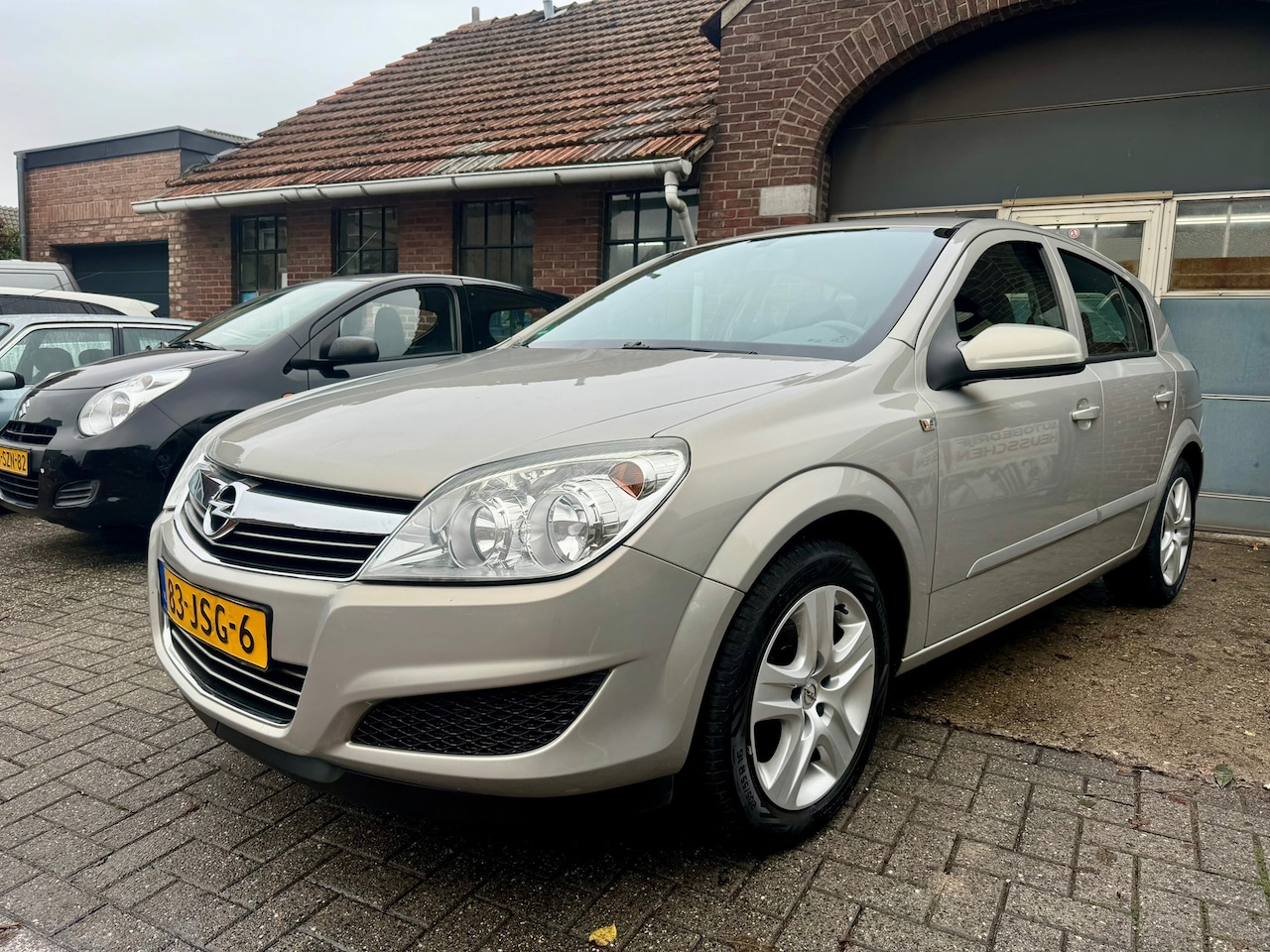 Opel Astra - 1.6 Business I AIRCO I CRUISE I NAVI - AutoWereld.nl