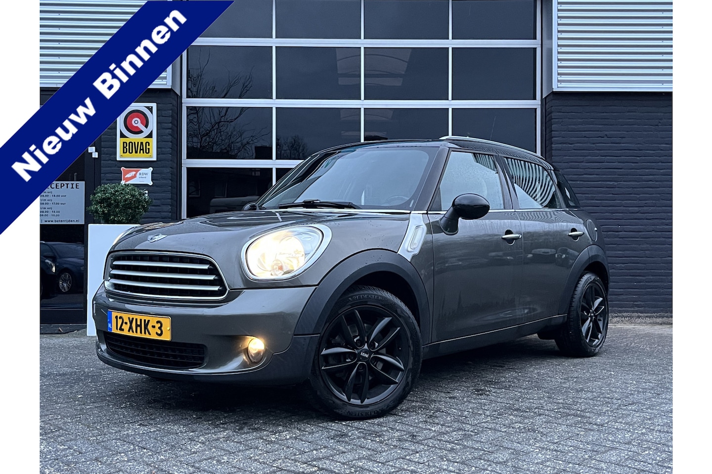 MINI Countryman - 1.6 Cooper Edition Automaat, Pano, PDC - AutoWereld.nl