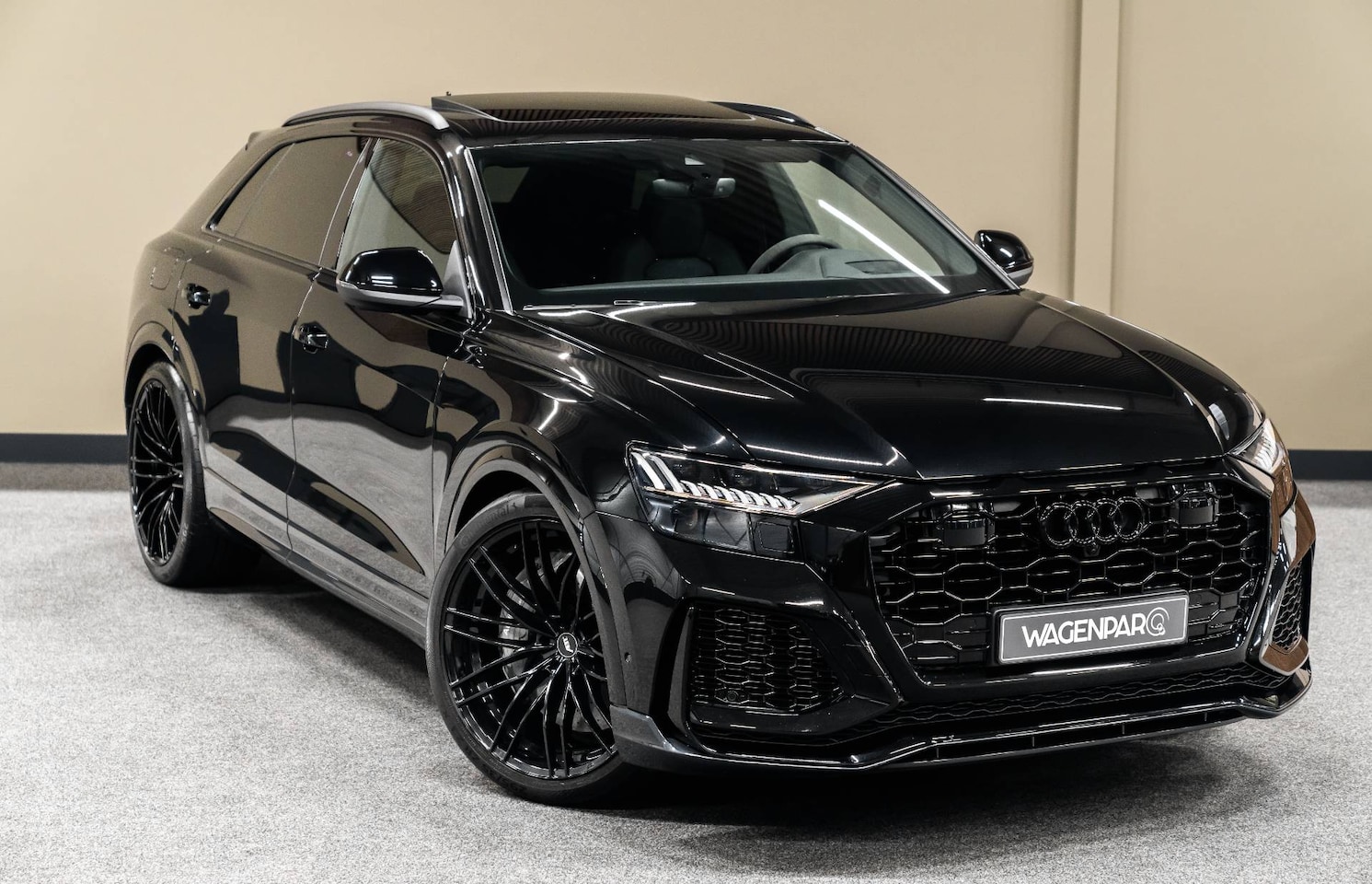 Audi RSQ8 - ABT DYN +*KERAMISCH*4W-STURING *PANODAK - AutoWereld.nl