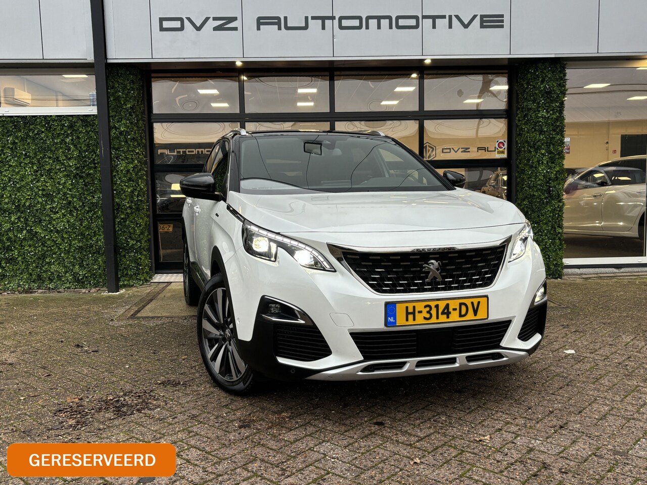 Peugeot 3008 - 1.2 PureTech GT Line | Drive Assist | Keyless | Trekhaak - AutoWereld.nl