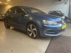 Volkswagen Golf - 1.4 TSI Highline pano xenon navi