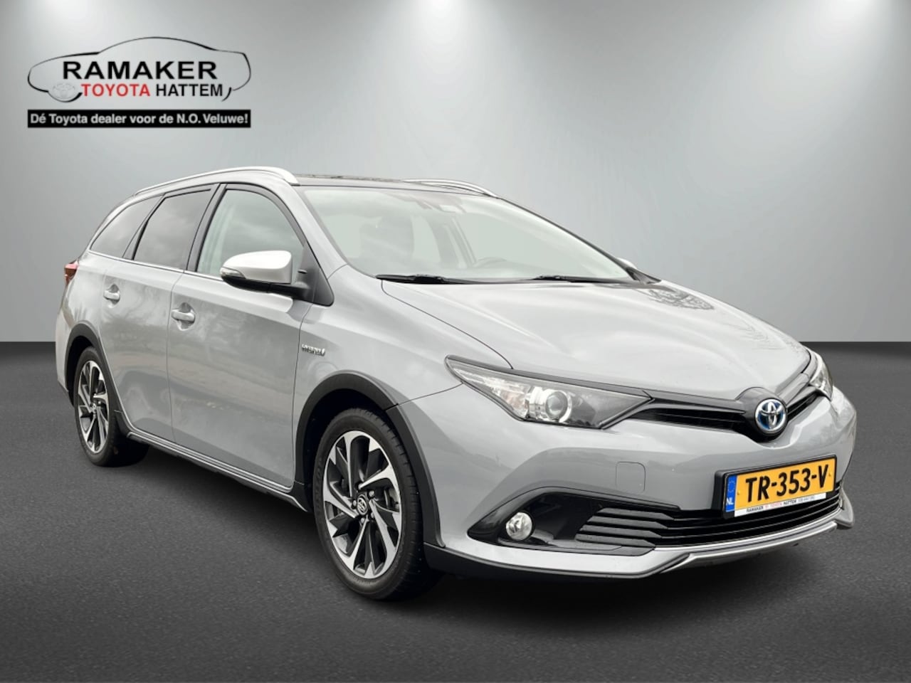 Toyota Auris Touring Sports - 1.8 Hybride Freestyle - AutoWereld.nl