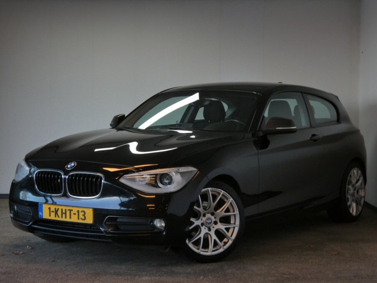 BMW 1-serie - 116i EDE Bns Sport. Nwe APK Airco - AutoWereld.nl