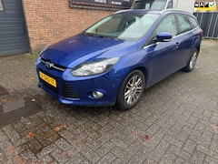 Ford Focus Wagon - 1.0 EcoBoost Edition Plus koppakking defect