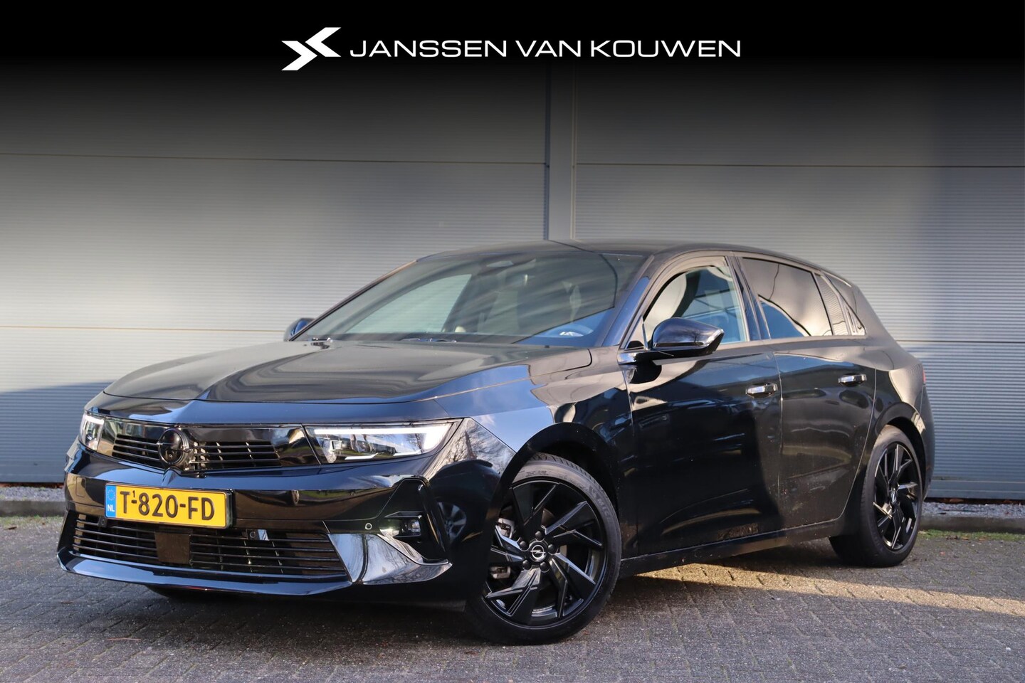 Opel Astra - 1.2T GS Line IntelliLux LED Navi Pro HiFi Audio Drive Assist - AutoWereld.nl