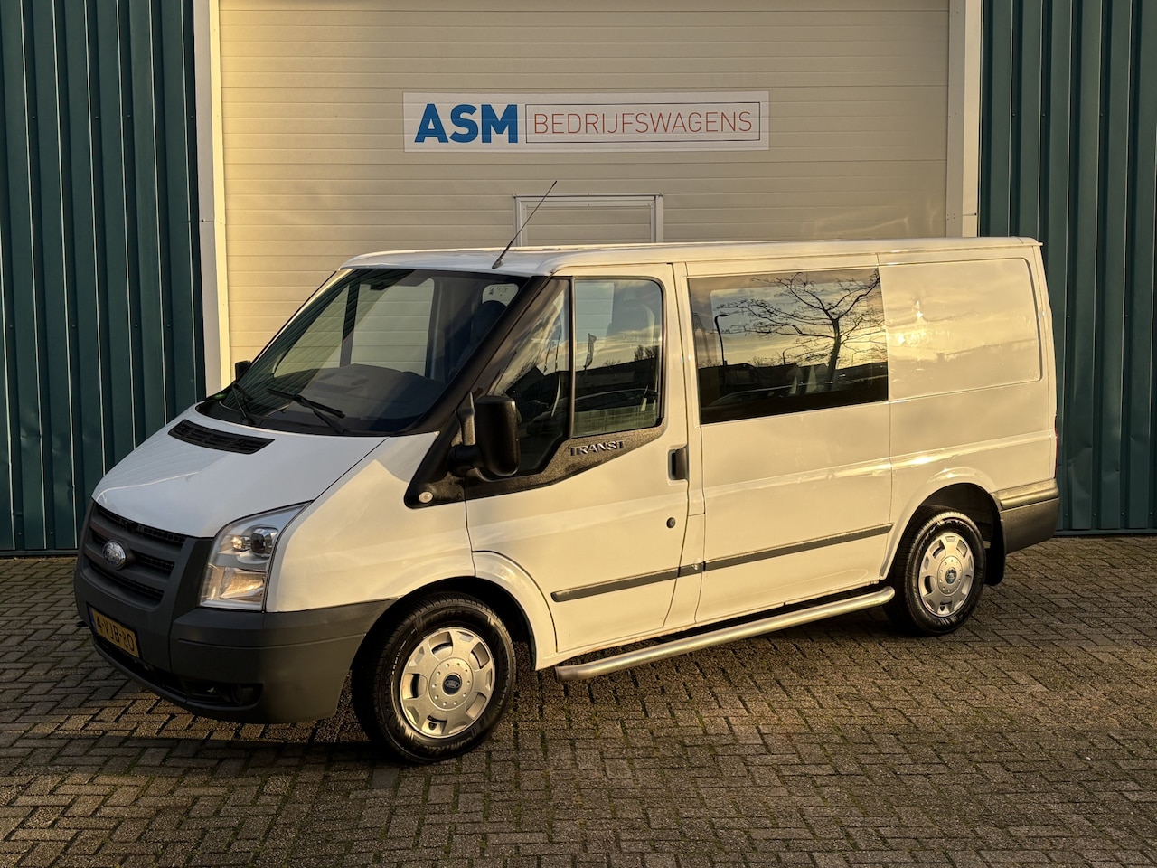 Ford Transit - 260S 2.2 86Pk TDCI DC / Airco / Trekhaak / Apk t/m 23-07-2025 - AutoWereld.nl