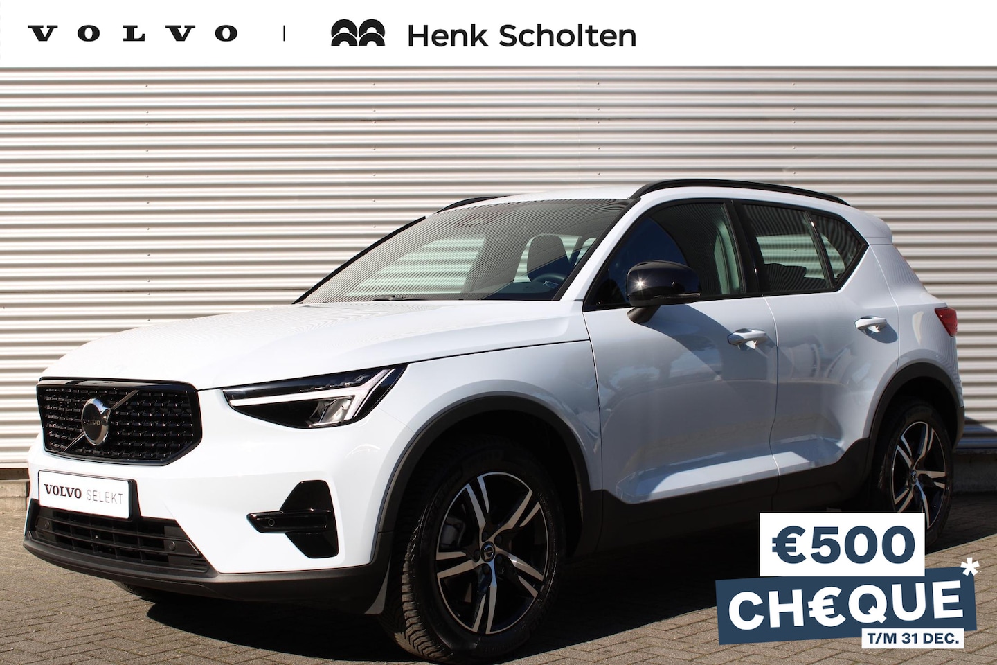 Volvo XC40 - B4 AUT7 198PK Plus Dark, Verwarmbare Voorruit, Semi Elektrisch Inklapbare Trekhaak, Apple - AutoWereld.nl