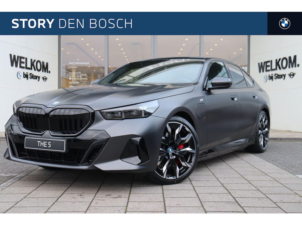 BMW 5-serie - 550e xDrive High Executive M Sport Automaat / Panoramadak / Trekhaak / Adaptief onderstel - AutoWereld.nl