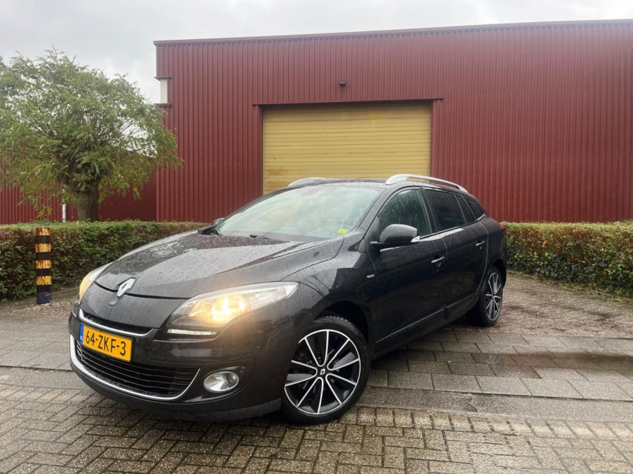 Renault Mégane Estate - 1.5dCi Bose Navigatie|Camera Luxe model 2012 - AutoWereld.nl