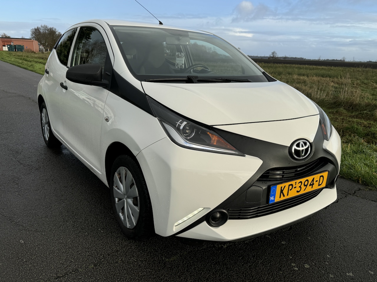 Toyota Aygo - 1.0 VVT-i x-now Airco/5-Drs/NL-Auto - AutoWereld.nl