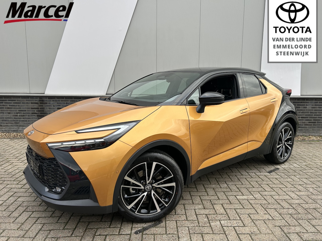 Toyota C-HR - 2.0 Plug-in Hybrid 220 Première Edition | Autom achterklep | Blind Spot | 360 cam | PDC v+ - AutoWereld.nl