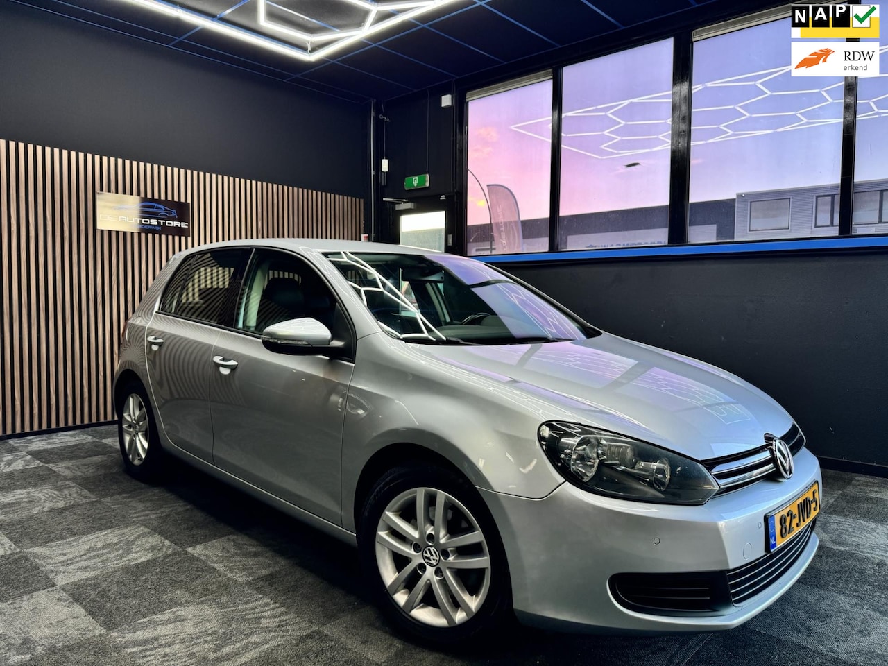 Volkswagen Golf - 1.4 TSI Comfortline Automaat Leder Navi Stoelverw Lm Velgen Zeer Mooie Auto!!! - AutoWereld.nl