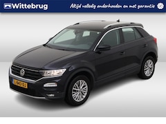 Volkswagen T-Roc - 1.0 TSI Style Executive Parakeersensoren / Navigatie / Clima / Bluetooth / Cruise / LM Vel