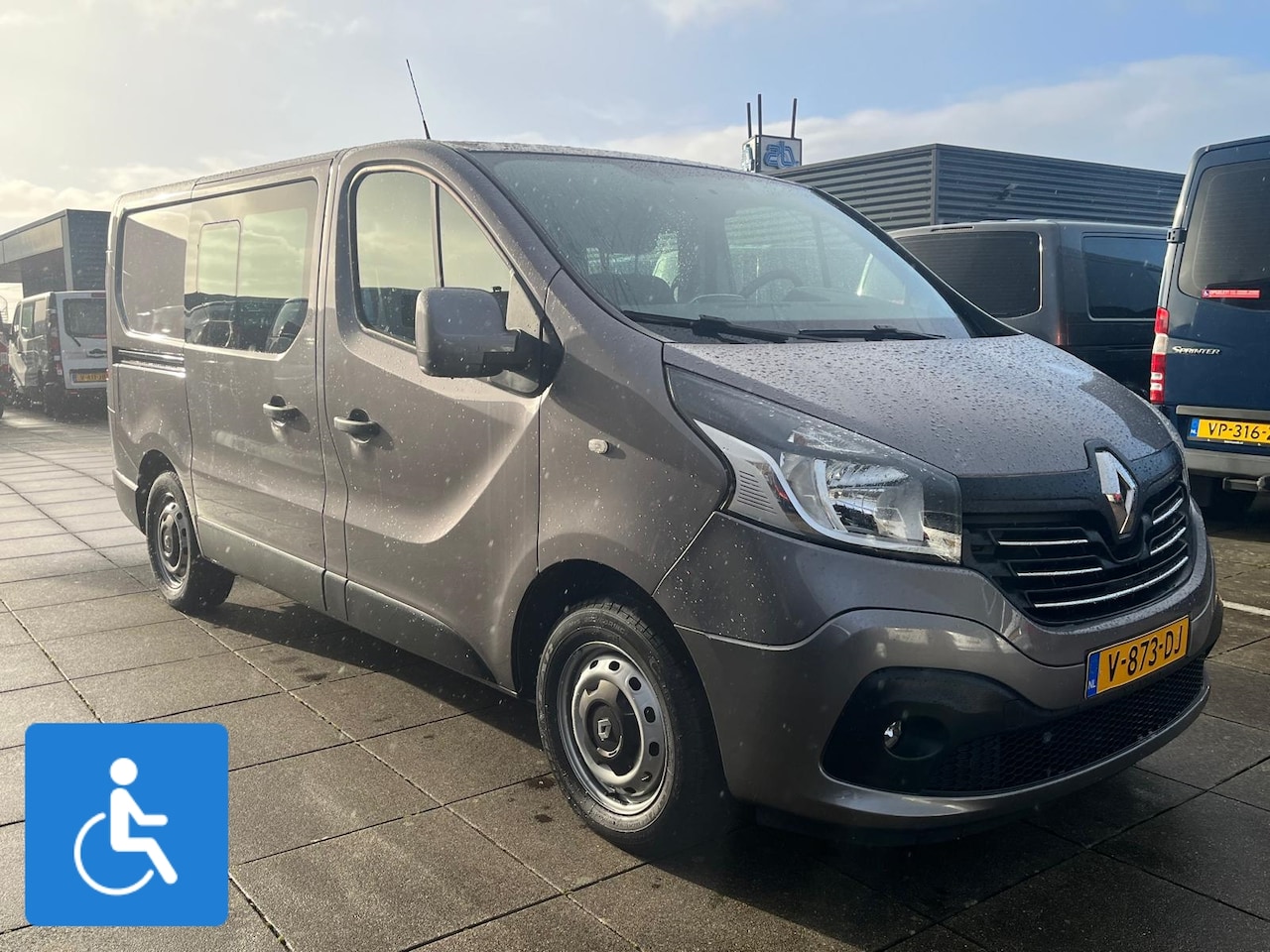 Renault Trafic - L1H1 Rolstoelbus - AutoWereld.nl