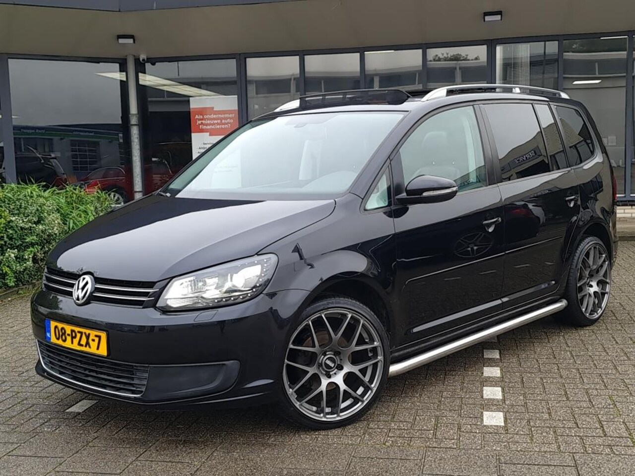 Volkswagen Touran - 1.2 TSI BMT Highline Xenon/PANO - AutoWereld.nl