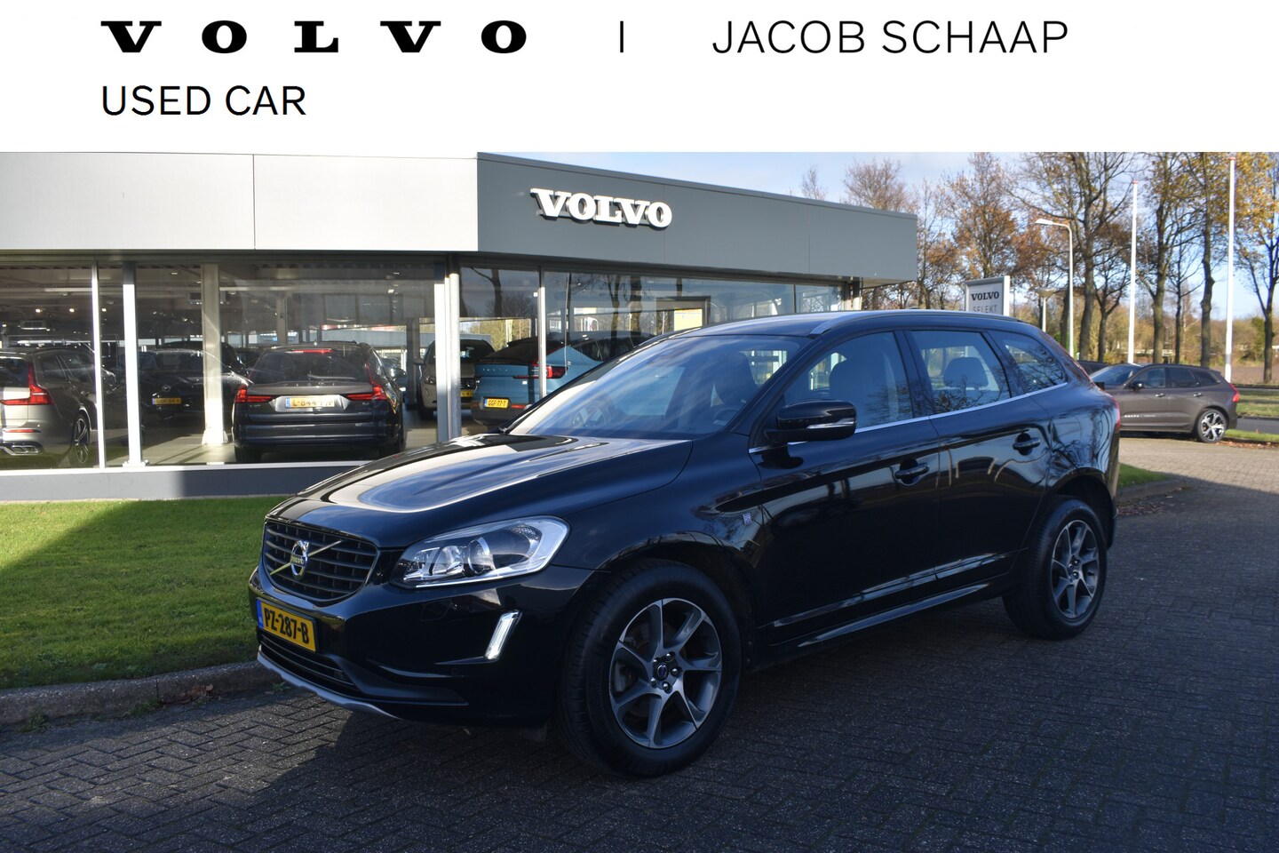 Volvo XC60 - D3 150PK Automaat Ocean Race Trekhaak | Camera | Stoelverwarming | Leder | Xenon | 18"LMV - AutoWereld.nl