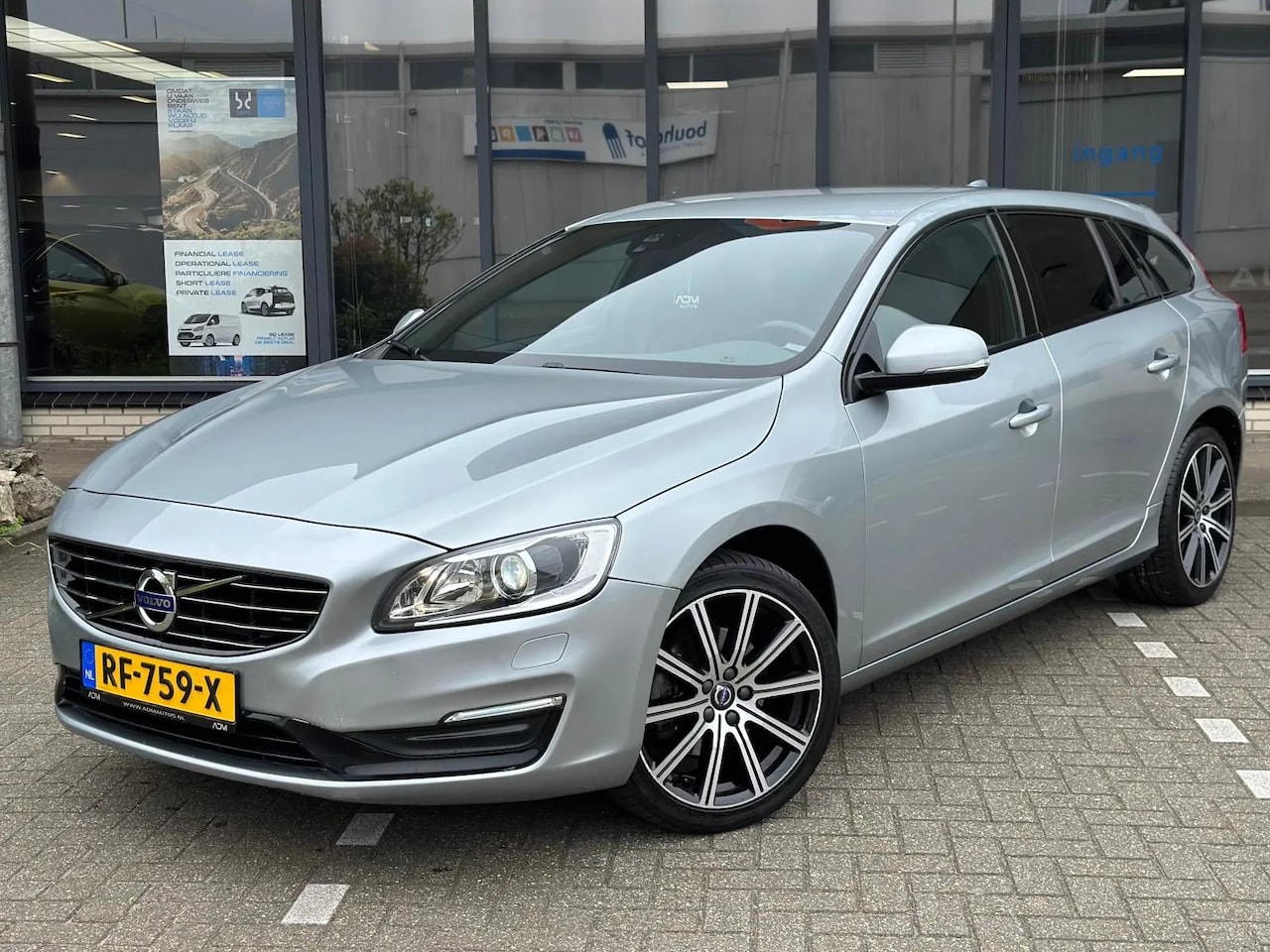 Volvo V60 - 1.5 T2 Polar+ Dynamic - AutoWereld.nl