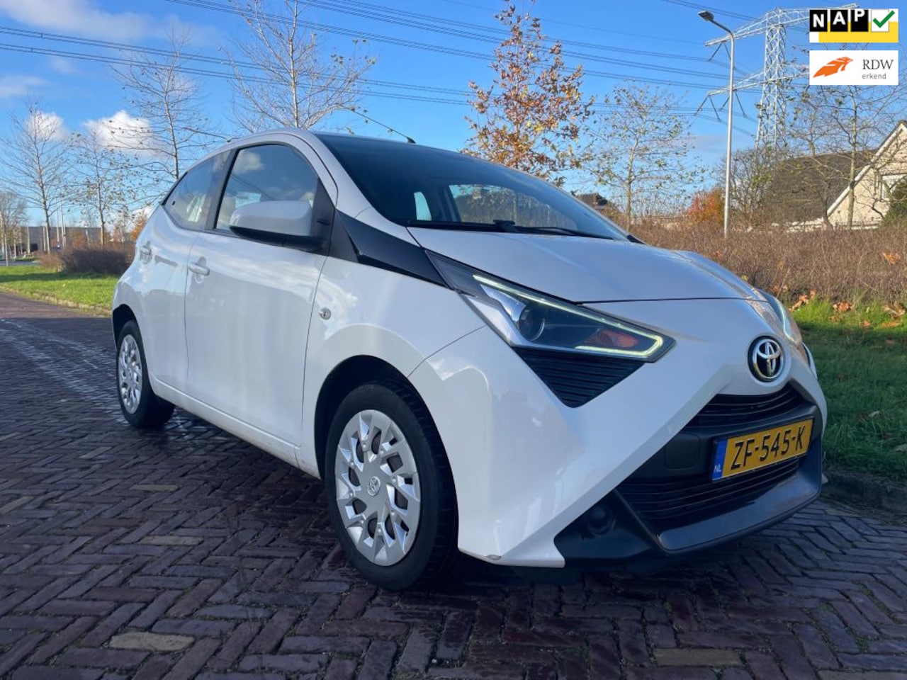 Toyota Aygo - 1.0 VVT-i x-play-Airco-NAP - AutoWereld.nl