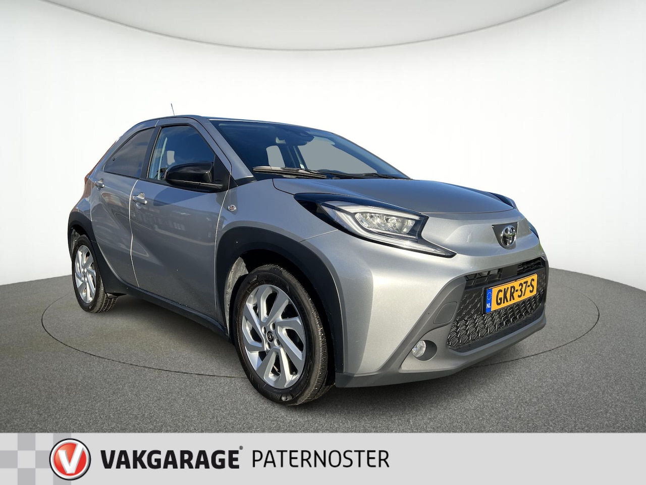 Toyota Aygo X - 1.0 VVT-i MT first Carplay / Camera / Stoelverwarming - AutoWereld.nl