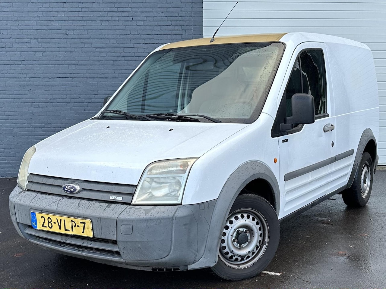 Ford Transit Connect - T200S 1.8 TDCi APK-04-2025/TREKHAAK/ELKRAMEN/AIRCO - AutoWereld.nl