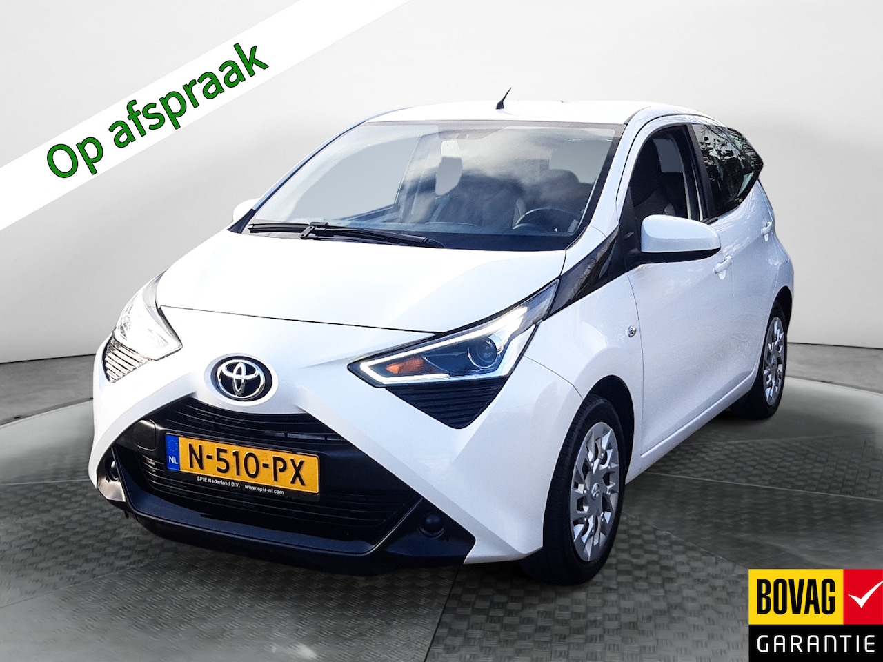 Toyota Aygo - 1.0 VVT-i x-play (73 PK) 1e-Eig, Toyota-Dealer-Onderh, 12-Mnd-BOVAG, NL-Auto, Navigatie/Ap - AutoWereld.nl