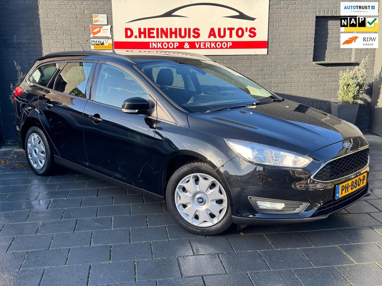 Ford Focus Wagon - 1.0 Lease Edition *NETTE AUTO* - AutoWereld.nl