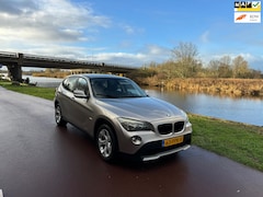 BMW X1 - SDrive18i Executive|Automaat|Pano|