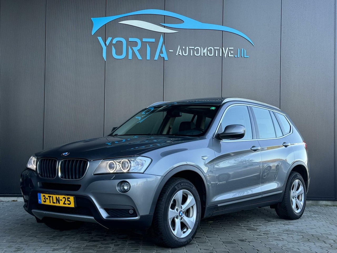 BMW X3 - xDrive20i High Executive AUTOMAAT*PANO*LEDER*NAVI*PDC - AutoWereld.nl