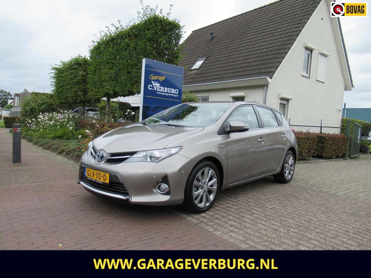 Toyota Auris - 1.8 Hybrid Executive (Navi,Cruise,PDC,Automatisch inparkeren,stoelverwarming) --49.998 Km - AutoWereld.nl