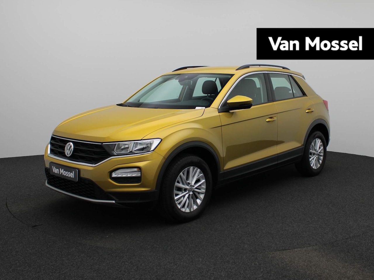 Volkswagen T-Roc - 1.0 TSI Style UNIEKE KM STAND! | Navigatie | ECC | Camera | PDC | LMV | DAB | Apple carpla - AutoWereld.nl