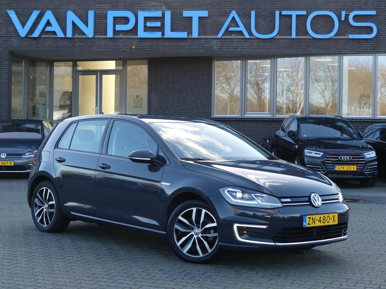 Volkswagen e-Golf - E-Golf / DYN Audio / Virtual Cockpit / 17" LMV - AutoWereld.nl