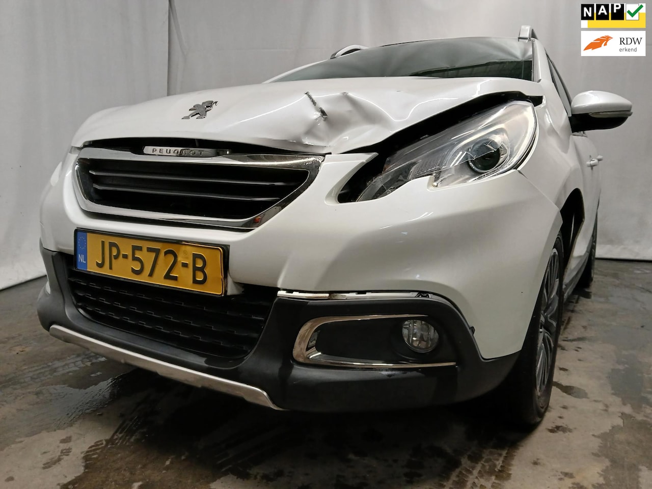 Peugeot 2008 - 1.2 PureTech Blue Lion - Frontschade - BPM - AutoWereld.nl