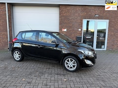 Hyundai i20 - 1.2i i-Motion|AIRCO|NIEUWE APK|LED