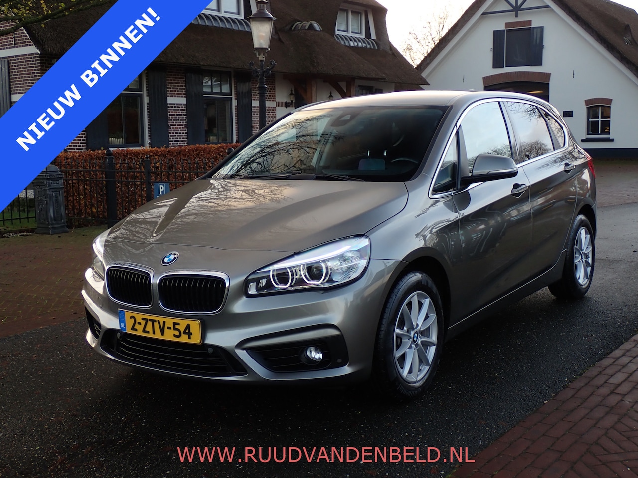 BMW 2-serie Active Tourer - 218i AUTOMAAT ADAP.CRUISE/HEADUP/CAMERA/NAVIGATIE - AutoWereld.nl