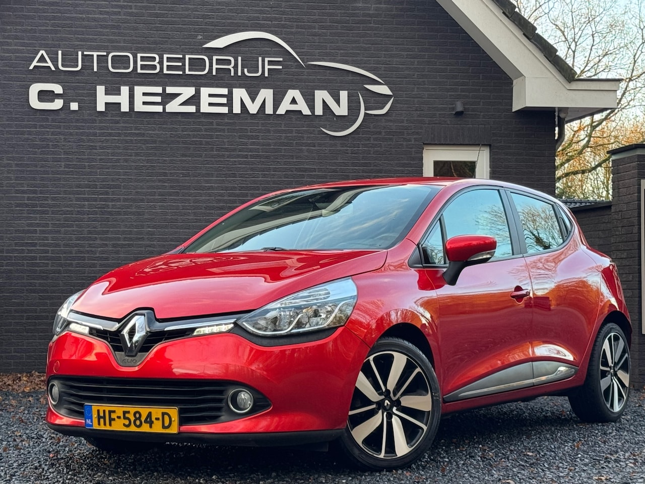 Renault Clio - 0.9 TCe ECO Night&Day Navigatie Keyless GO Cruise Climate Control - AutoWereld.nl