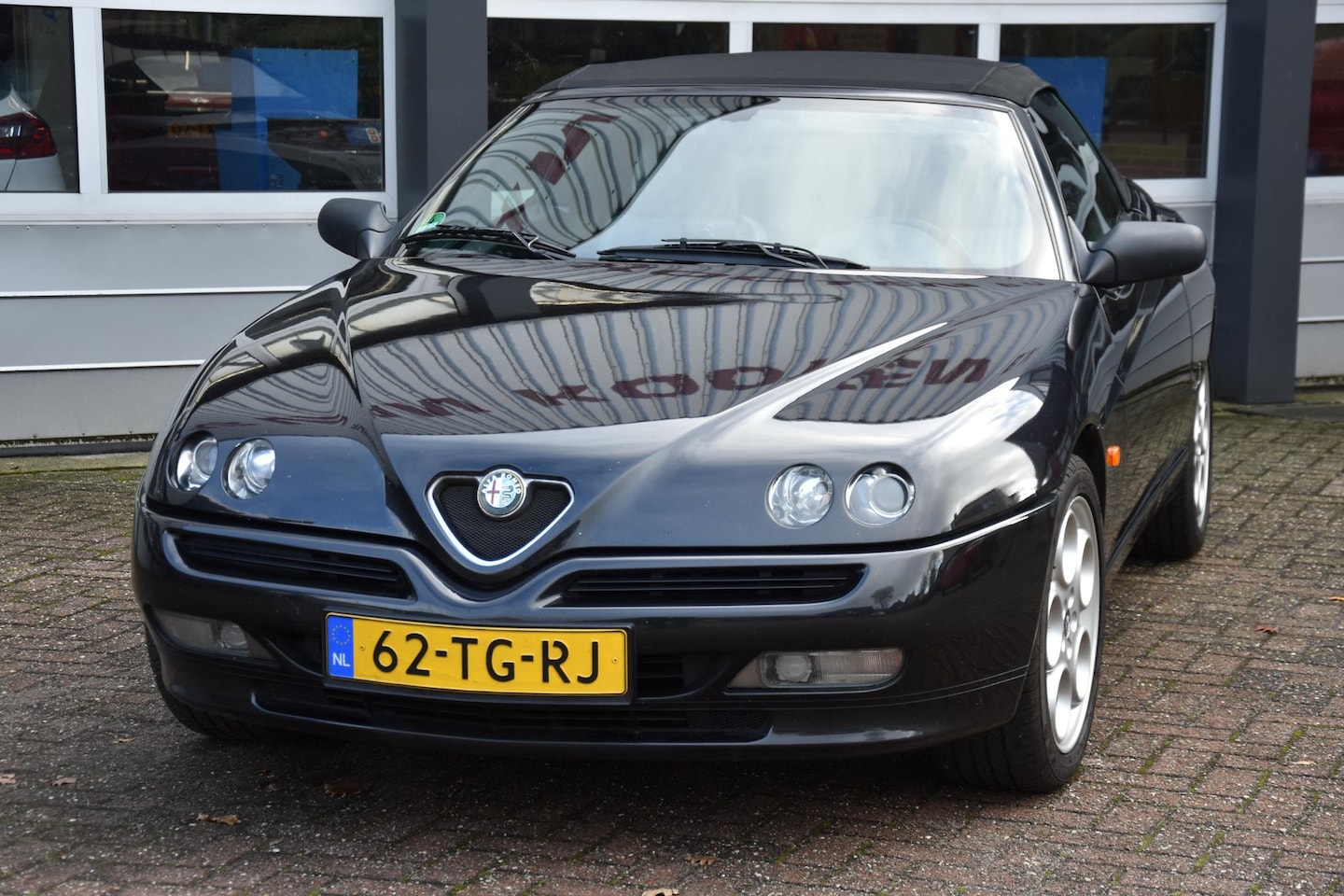 Alfa Romeo Spider - 2.0-16V T.Spark L 2.0-16V T.Spark L - AutoWereld.nl