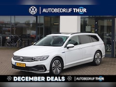 Volkswagen Passat Variant - 1.4 TSI PHEV GTE Business 218PK / 160kW Panoramadak 17" LMV wegklapbare trekhaak achteruit