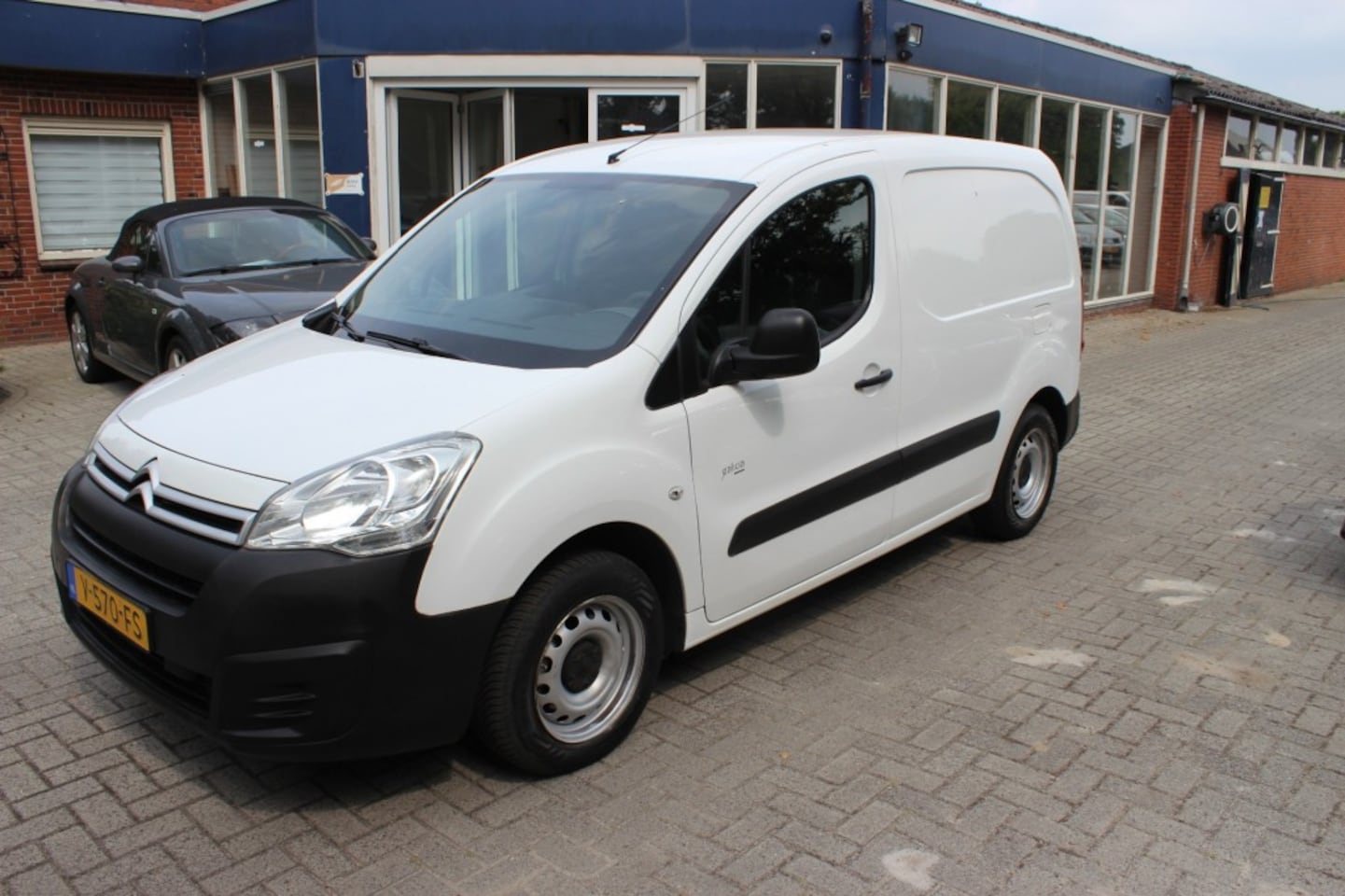 Citroën Berlingo - 1.6 BlueHDI 100 Club 1.6 BLUEHDI 100 CLUB, dealer onderhoud. ex BTW, EURO6 - AutoWereld.nl