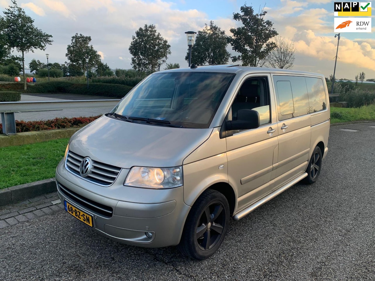 Volkswagen Multivan - T5 2.5 174pk * APK * NAP * EXPORT * - AutoWereld.nl