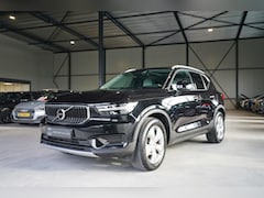 Volvo XC40 - 1.5 T3 Momentum Pro 163 PK PANORAMDAK | CAMERA | LEDER